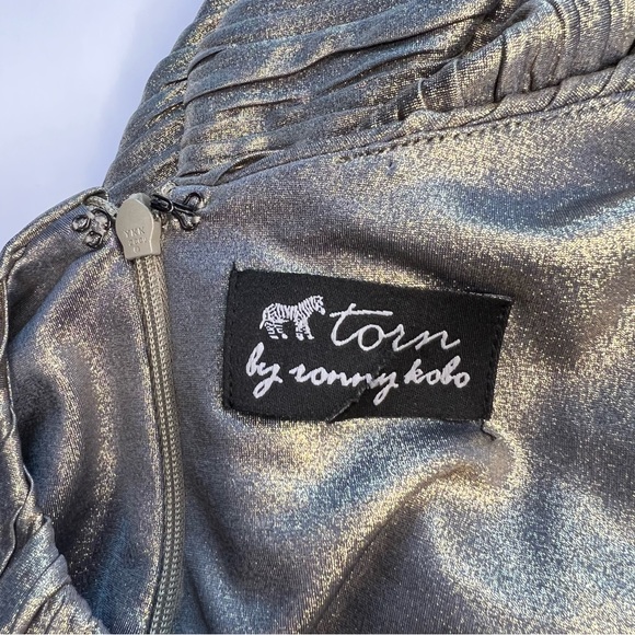 Torn by Ronny Kobo Short Sleeve Metallic Kaitlyn Dress in Gold M - Picture 3 of 8